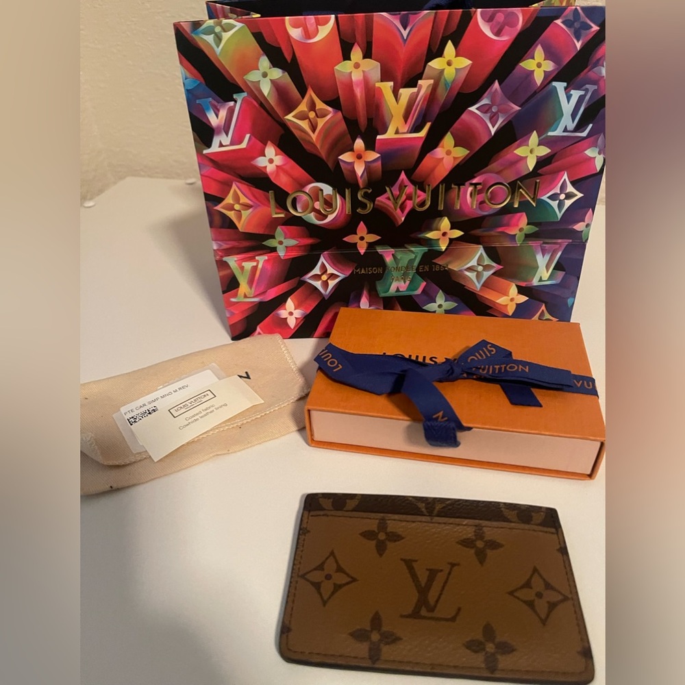 Louis Vuitton Reverse Monogram Cardholder